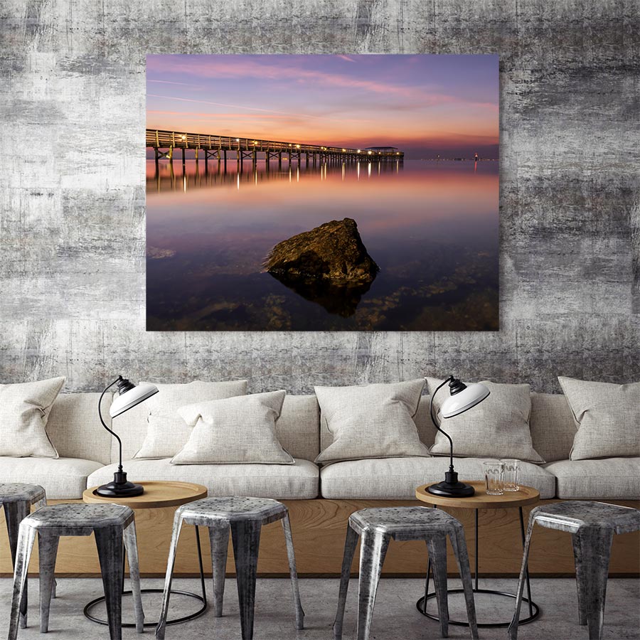 print-purple-haze-on-restaurant-wall print-purple-haze-on-restaurant-wall